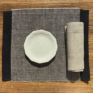 Linen placemat primit in B&W 40x50cm