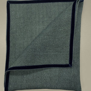 Linen napkin with a velvet edge 47x40 cm