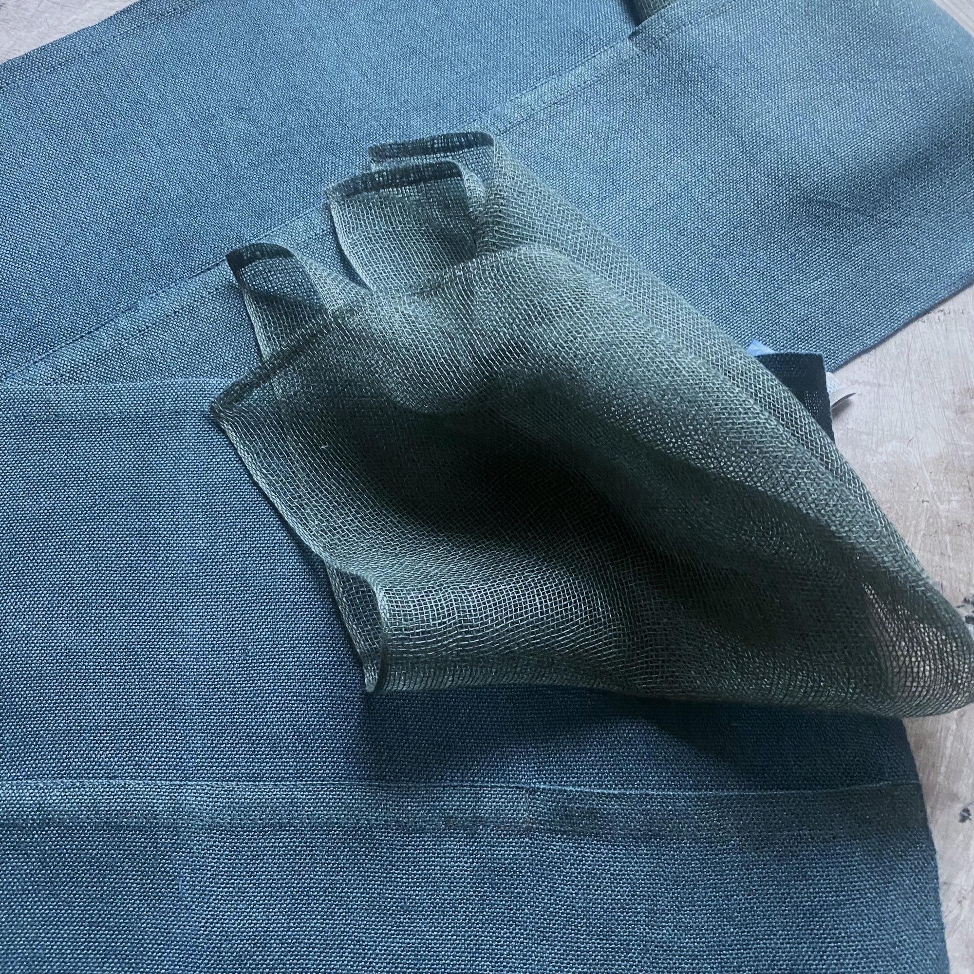 A two-piece bluish Linen Placemat set, 50x37 cm